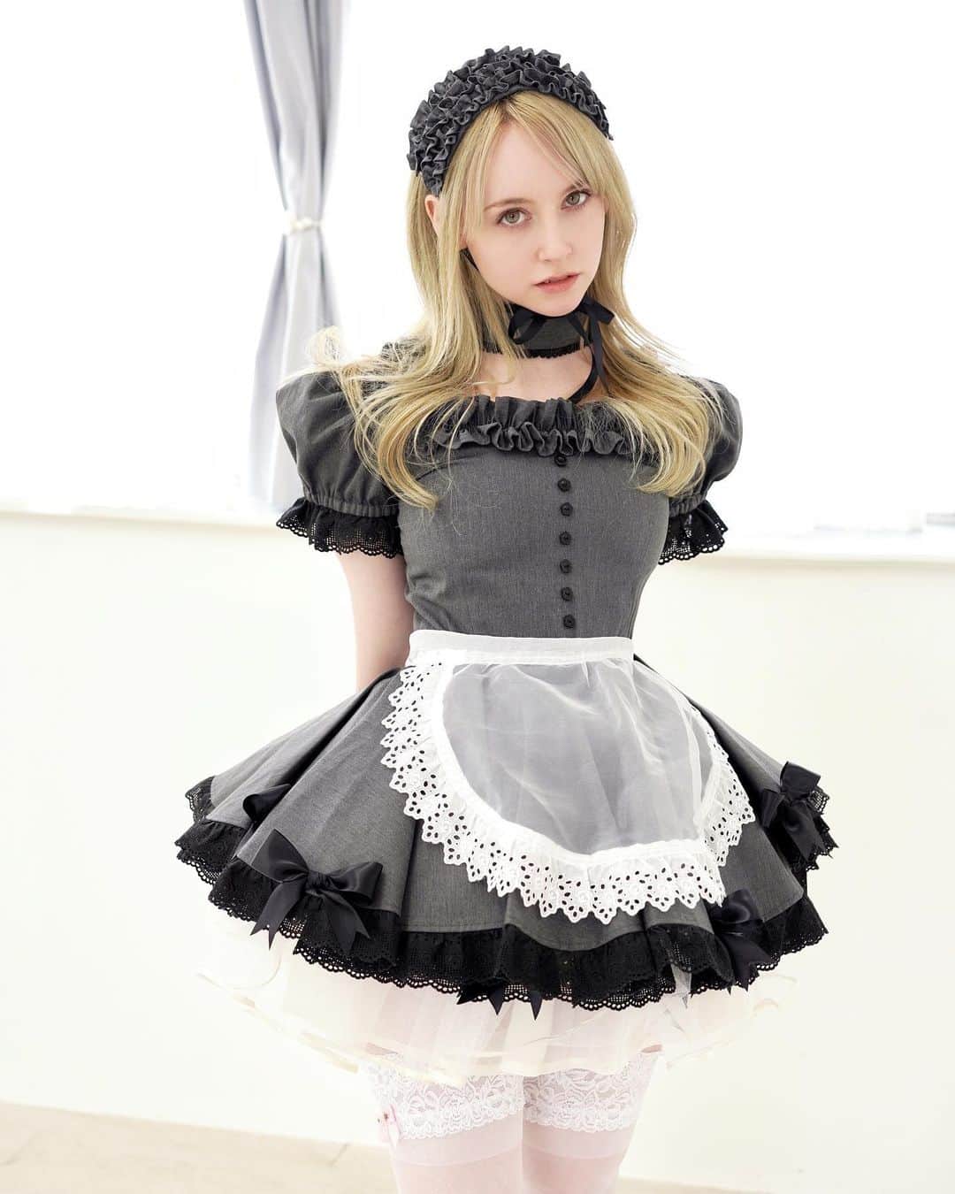 ジェマ・ルイーズのインスタグラム：「Befille Maid🖤  #メイド服 #メイド #グラビア #モデル #maid #maidcosplay #cosplay #コスプレ」