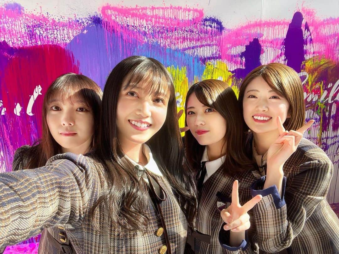 のインスタグラム：「46時間TVのひとこまですかね #乃木坂46 #久保史緒里 #久保ちゃん #毎日久保史緒里 #久保ちゃん白すぎ可愛すぎ  #久保史緒里さんしか #毎日がkuboshioriday  #樋口日奈 #岩本蓮加 #与田祐希」