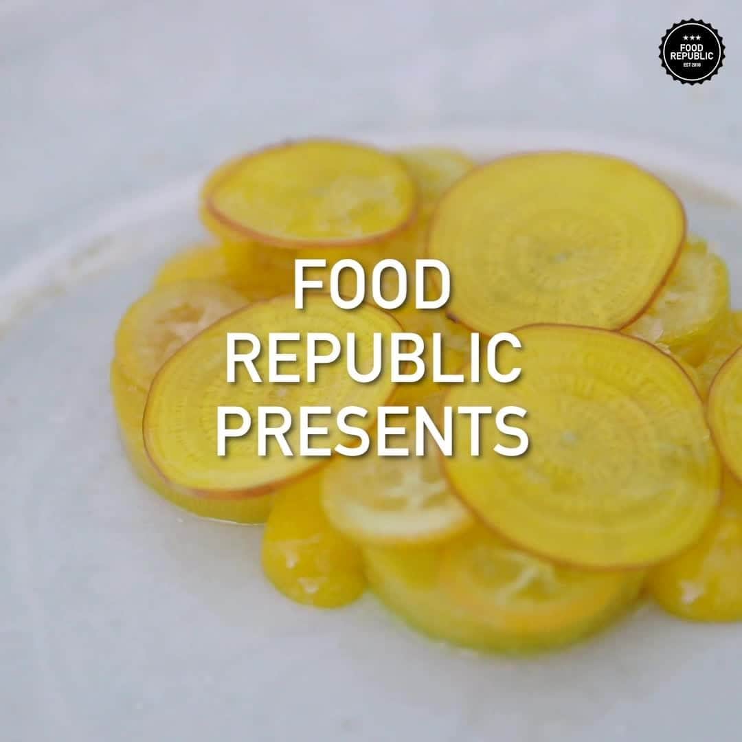 Food Republicのインスタグラム：「Chef Elise Kornack teaches how to make an elevated  yellow beet salad #FoodRepublic #FRavorites」