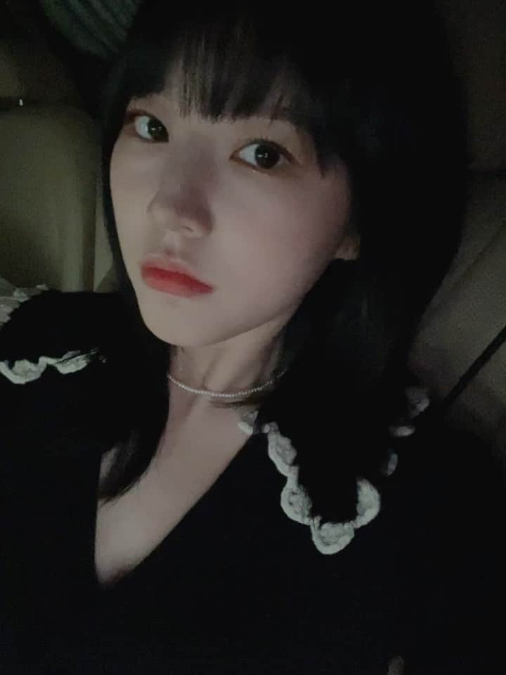 キム・セロンのインスタグラム：「🖤🤍🖤🤍」