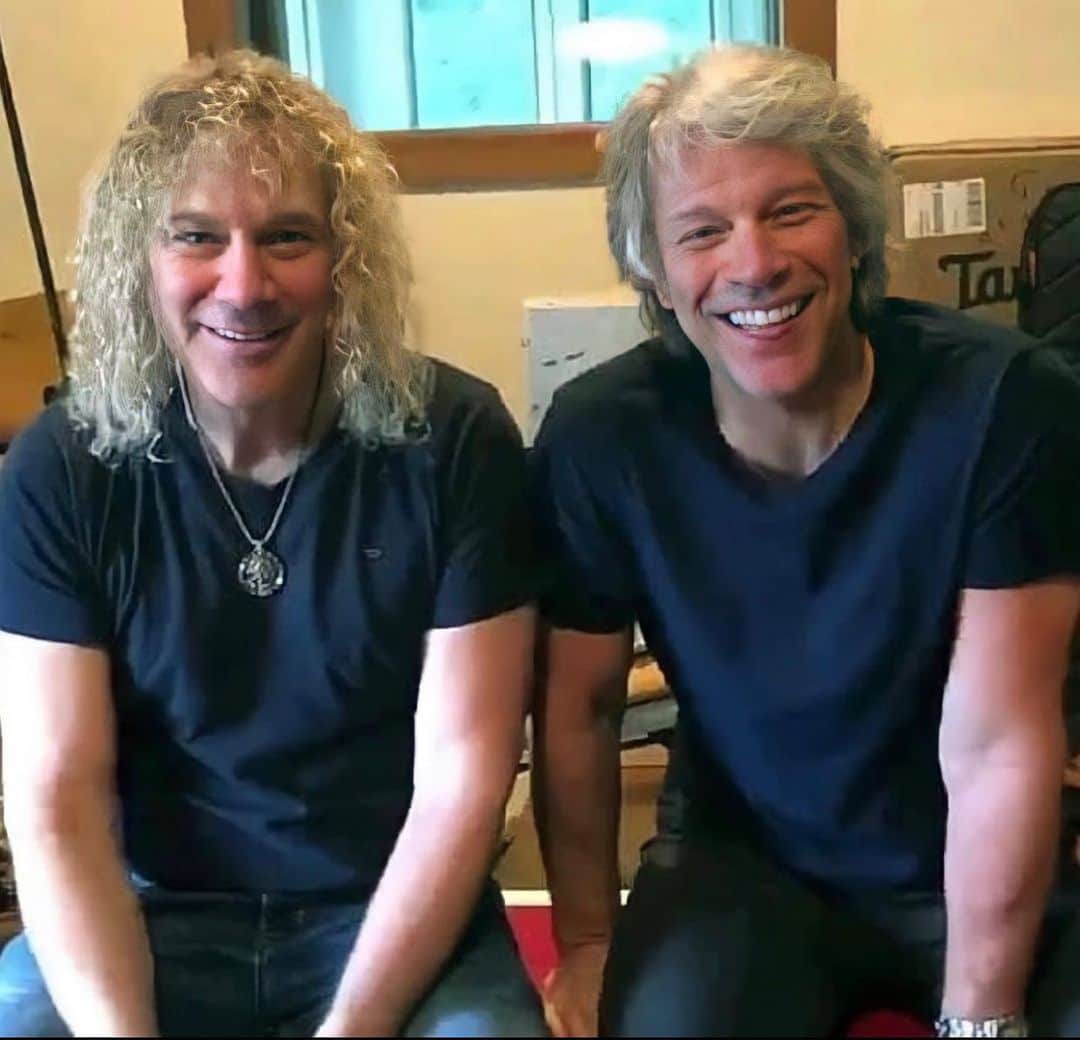 デヴィッド・ブライアンのインスタグラム：「Happy BDay to my brother !!! We met and started playing together  in 1978 and still going strong in 2022 and …beyond !!!! Looking forward to getting back up onstage and jamming together with the best front man in the business !!! Have a GREAT day😎💪🎉🎉🎉🎉🎹🎶🎤🍾🍾🍾🍾」