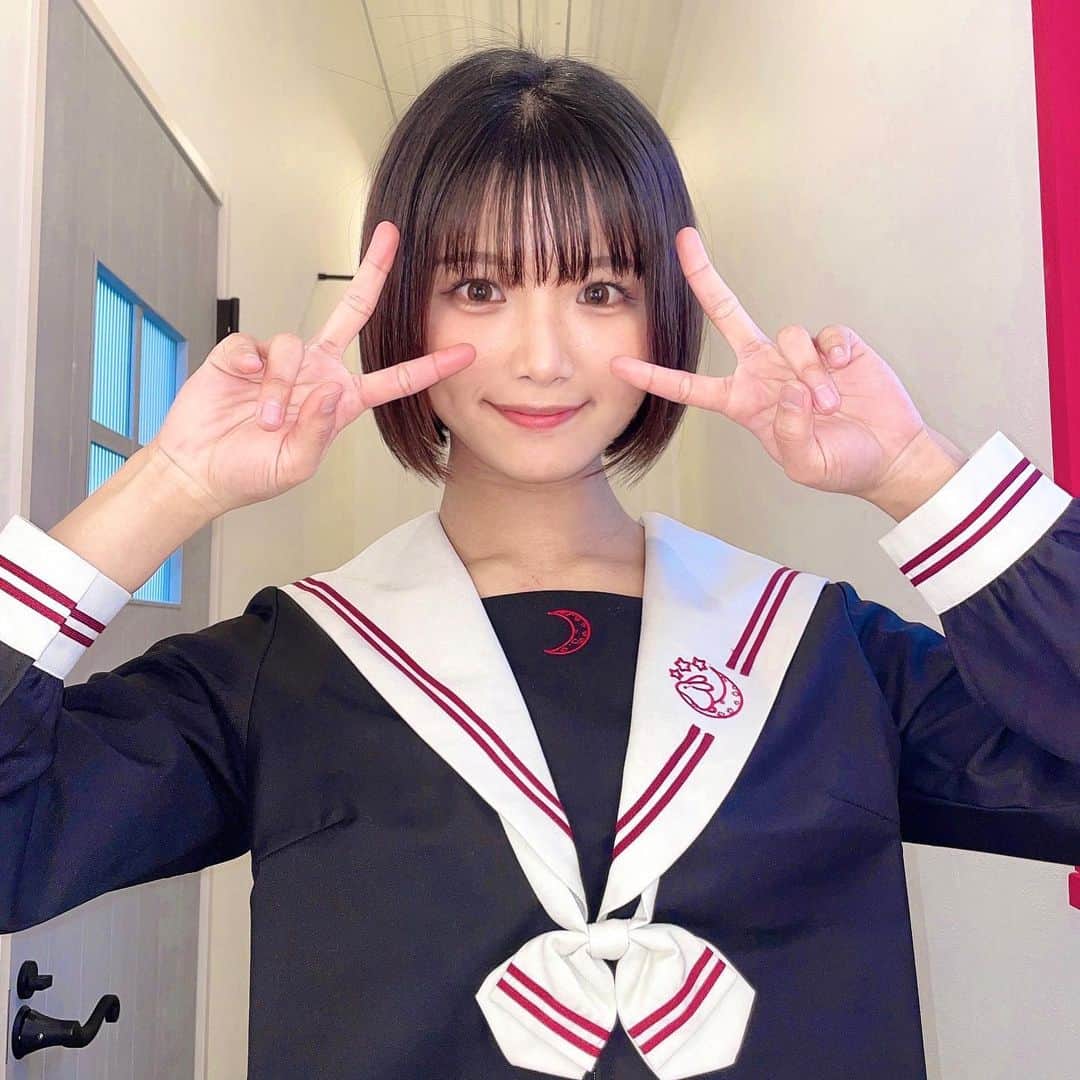 山本ゆうかのインスタグラム：「. 罪？」