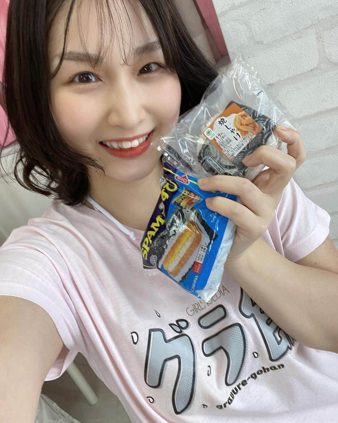 吉田実紀のインスタグラム：「この間のグラ飯めっちゃ楽しかったなぁ〜❤️ スタッフさんの愛にも感謝🥰 . . . . . #よく食べる」