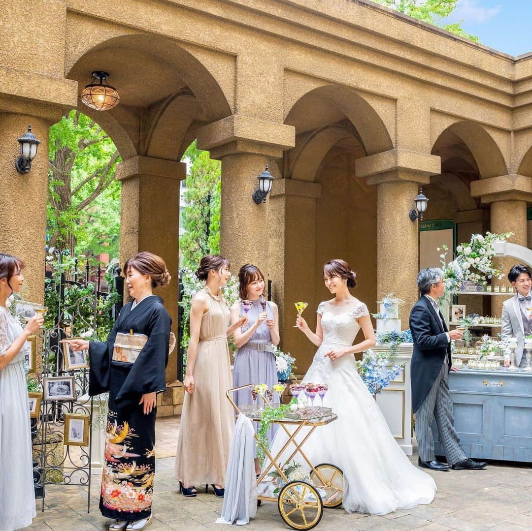 結婚式場　仙台 パレスへいあんさんのインスタグラム写真 - (結婚式場　仙台 パレスへいあんInstagram)「. . . 今よりもっと 家族になれる - Become Best  Family Ever - . . . .  #パレスへいあん #palaceheian #東北#仙台#仙台結婚式#杜の都 #仙台結婚式場#結婚式#大聖堂 #チャペル#ウェディングドレス #プレ花嫁#花嫁さんとも繋がりたい #日本中の花嫁さんと繋がりたい #仙台ウェディング#sendai #結婚式準備#少人数結婚式 #ブライズメイド#披露宴 #2022年春婚#2022年夏婚 #2022年秋婚#2022年冬婚 ⁡」3月3日 14時10分 - palace.heian