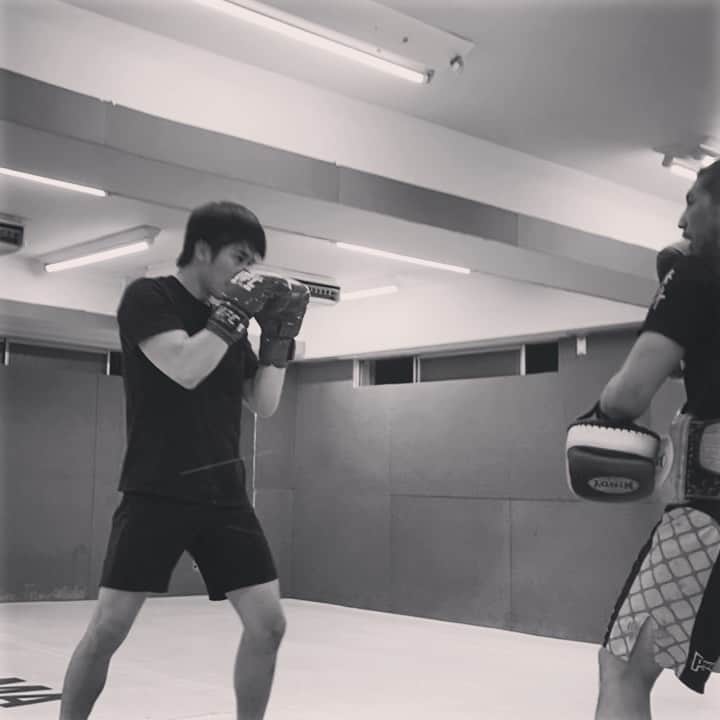 神田穣のインスタグラム：「おーーーっす！  #アクション #ボクシング #キックボクシング #総合格闘技 #mma」