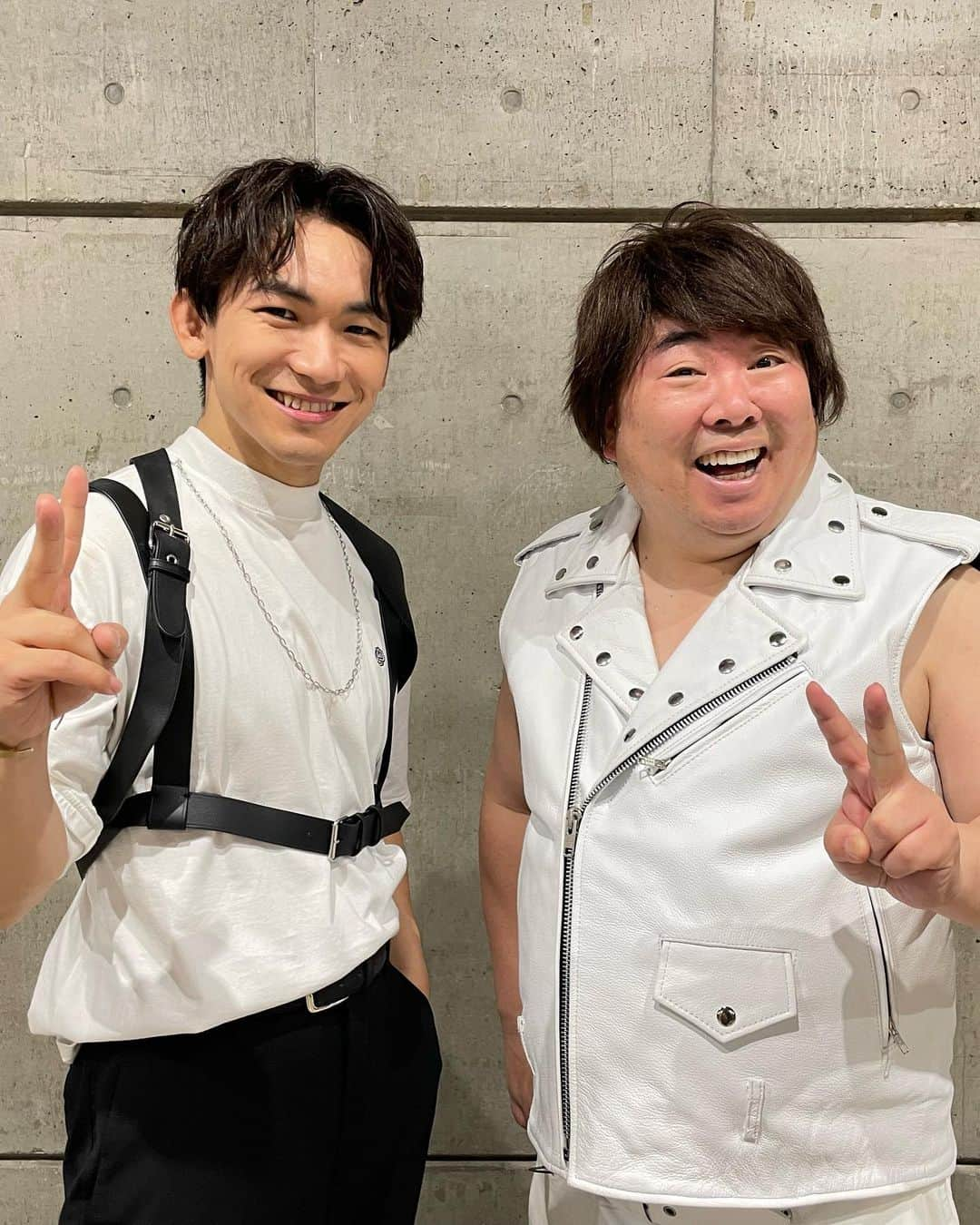 NAOTOさんのインスタグラム写真 - (NAOTOInstagram)「モニタリング観てくれてます？  ももクロの皆様、モノノフの皆様お邪魔致しました🙇‍♂️  #隣にいらっしゃるのはアジアの大富豪の御曹司ではありません #モニタリング」3月3日 21時47分 - exile_naoto_