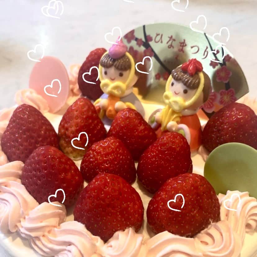 北川花音さんのインスタグラム写真 - (北川花音Instagram)「⁡ ⁡ひなまつり \♥/ ⁡ #ひなまつり  #ケーキ  #antenor  #北川花音」3月3日 22時43分 - kanon_kitagawa