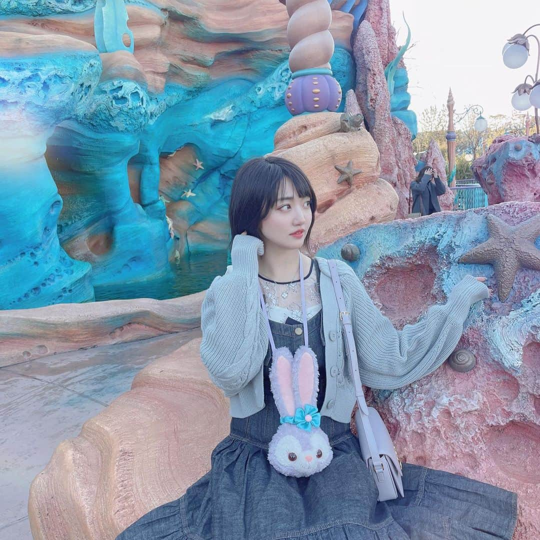 東美希さんのインスタグラム写真 - (東美希Instagram)「Mermaid Lagoon...🧜‍♀️🐚 . . . #disneysea #disneyland #disney #ディズニーシーコーデ  #ディズニーランド #ステラルーコーデ #ステラルー #マーメードラグーン #ショートボブ #lagunamoon #snidel」3月4日 8時41分 - amisar11