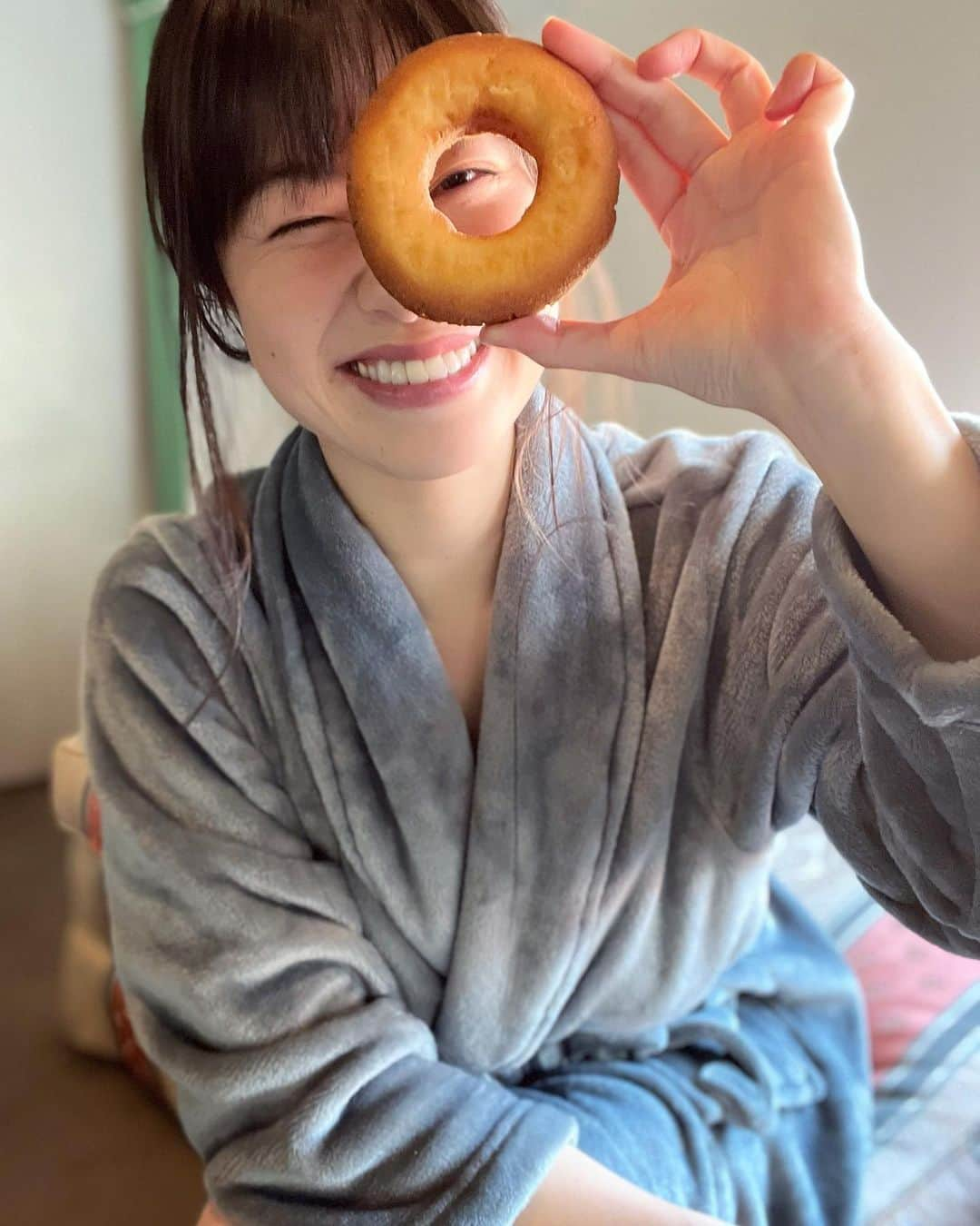 小田飛鳥さんのインスタグラム写真 - (小田飛鳥Instagram)「昨日は撮り下ろしグラビアの現場でした📸 ふわっとした感じから、かちっとした雰囲気へ… 硬い中にも柔らかさとか、ふわ味を感じて貰えると思います 現場の化学反応を全力で楽しみました☺︎！ #gravure #gravureidol #gravuremodel #japanesegirl #asiangirl #セクシー番長 #小田飛鳥」3月4日 8時48分 - asuka_oda_0320