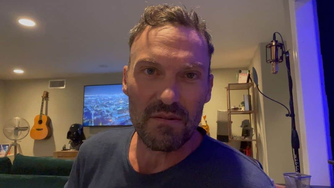 ブライアン・オースティン・グリーンのインスタグラム：「Cana. Com @cana.technology  It’s really amazing what they are doing. Check out the site and let’s get further into it and how it could change your life next week :)) Be safe. Thought and prayers are with Ukraine 🇺🇦」