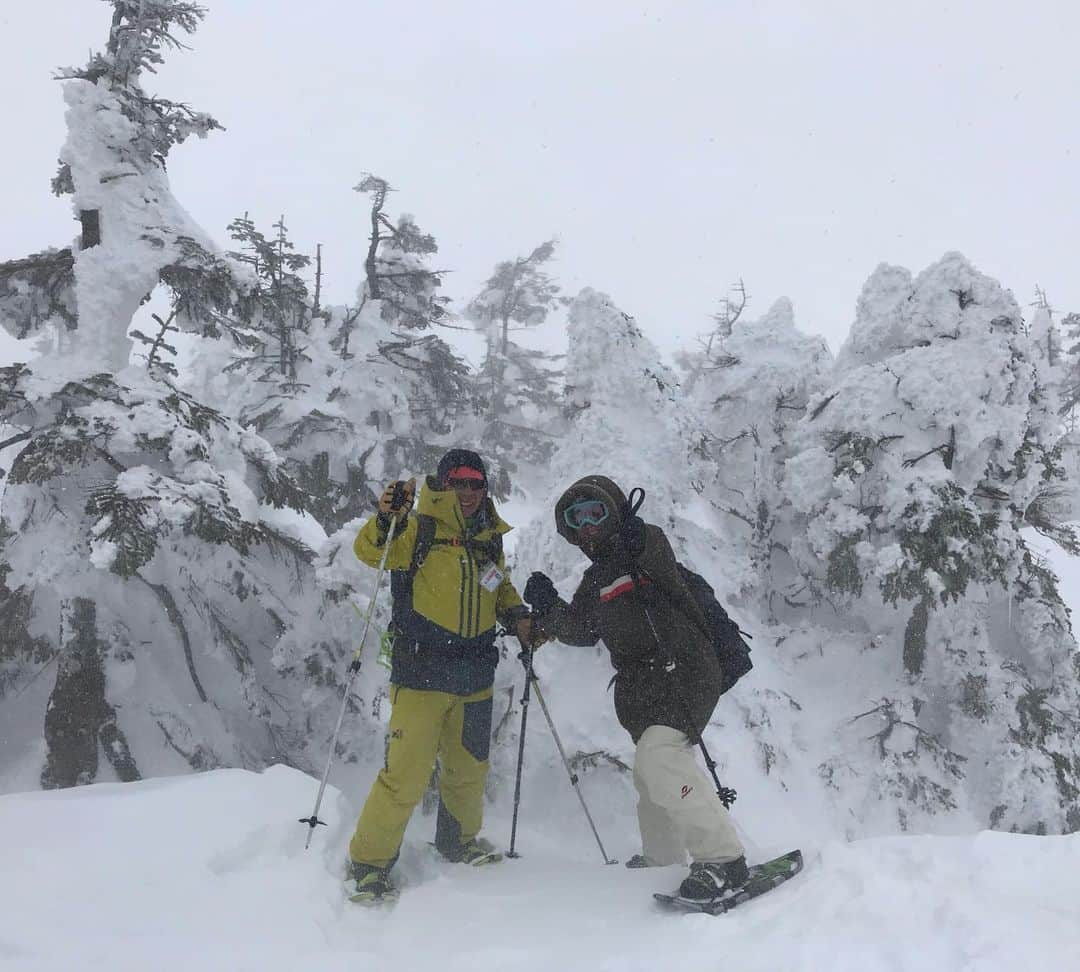 千田剛裕さんのインスタグラム写真 - (千田剛裕Instagram)「今週の8ぴさた！ 8ぴトピは樹氷❄️ 八幡平で氷点下でも凍らない水滴が マツ科のアオモリトドマツにぶつかった 衝撃でできる「樹氷」を観賞☃️ 放送はあす午前10時25分からです。 #8っぴーサタデー#はぴさた#八幡平#樹氷#安比高原自然学校#岩手#めんこいテレビ#アナウンサー#千田剛裕」3月4日 10時03分 - takehiro_senda_mit