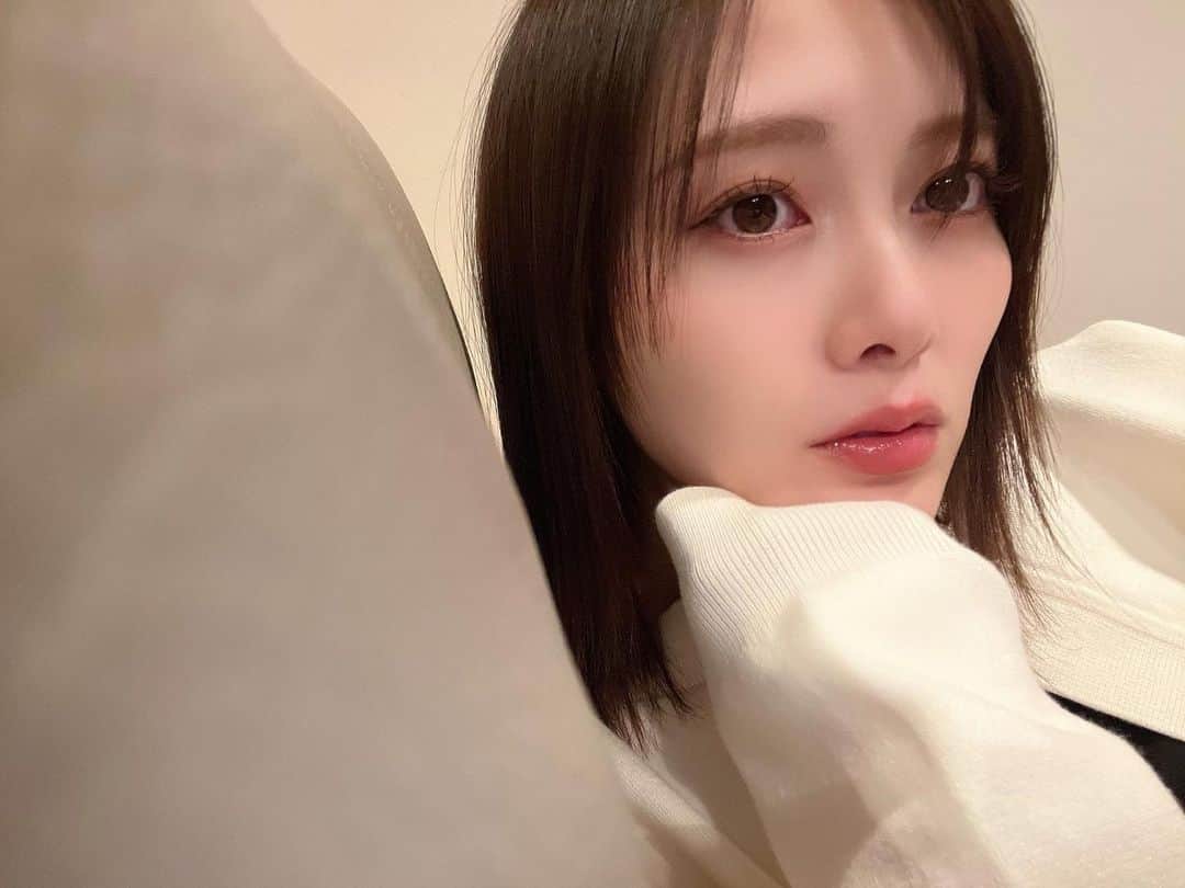 のインスタグラム：「少し前に、  短くなりました🙊」