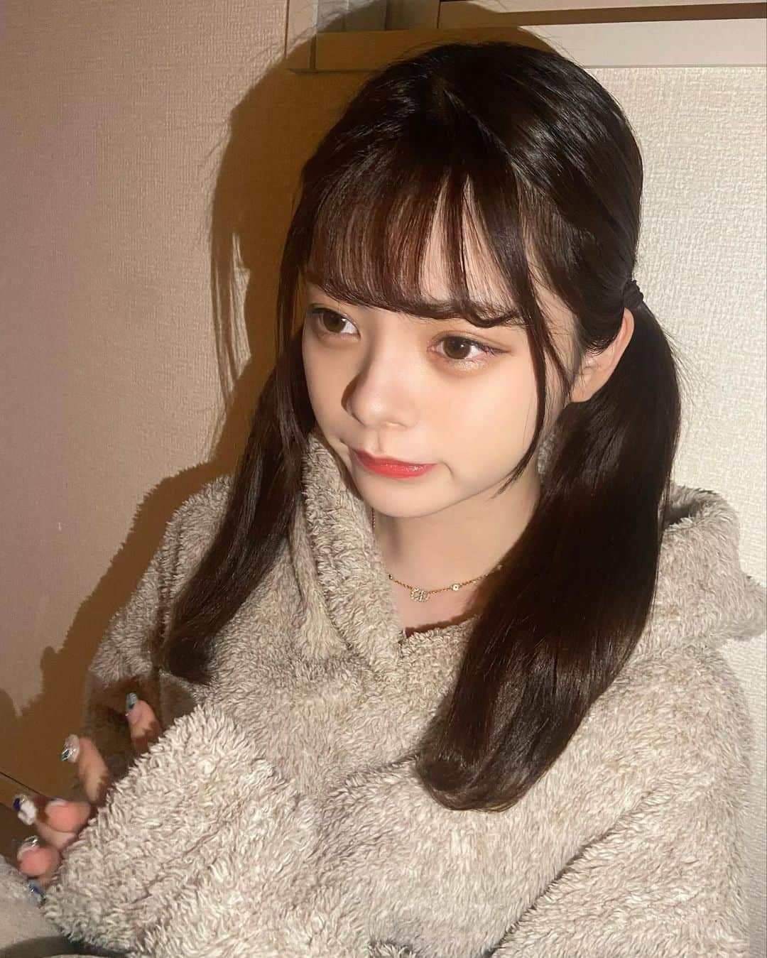 高須賀友香のインスタグラム：「お前らああああ‼️‼️ツインテールのヲンナは好きかああああああああああ⁉️⁉️⁉️   #ツインテール  #アイドル」