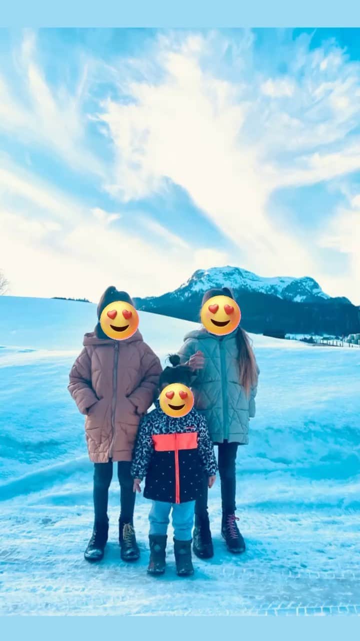ロベルト・ヒルバートのインスタグラム：「Meine Kinder zeigen mir jeden Tag aufs Neue was wirklich wichtig ist im Leben…  #liebe #meinglück #realfamily #vaterglück #mh #1903 @yezzyf」