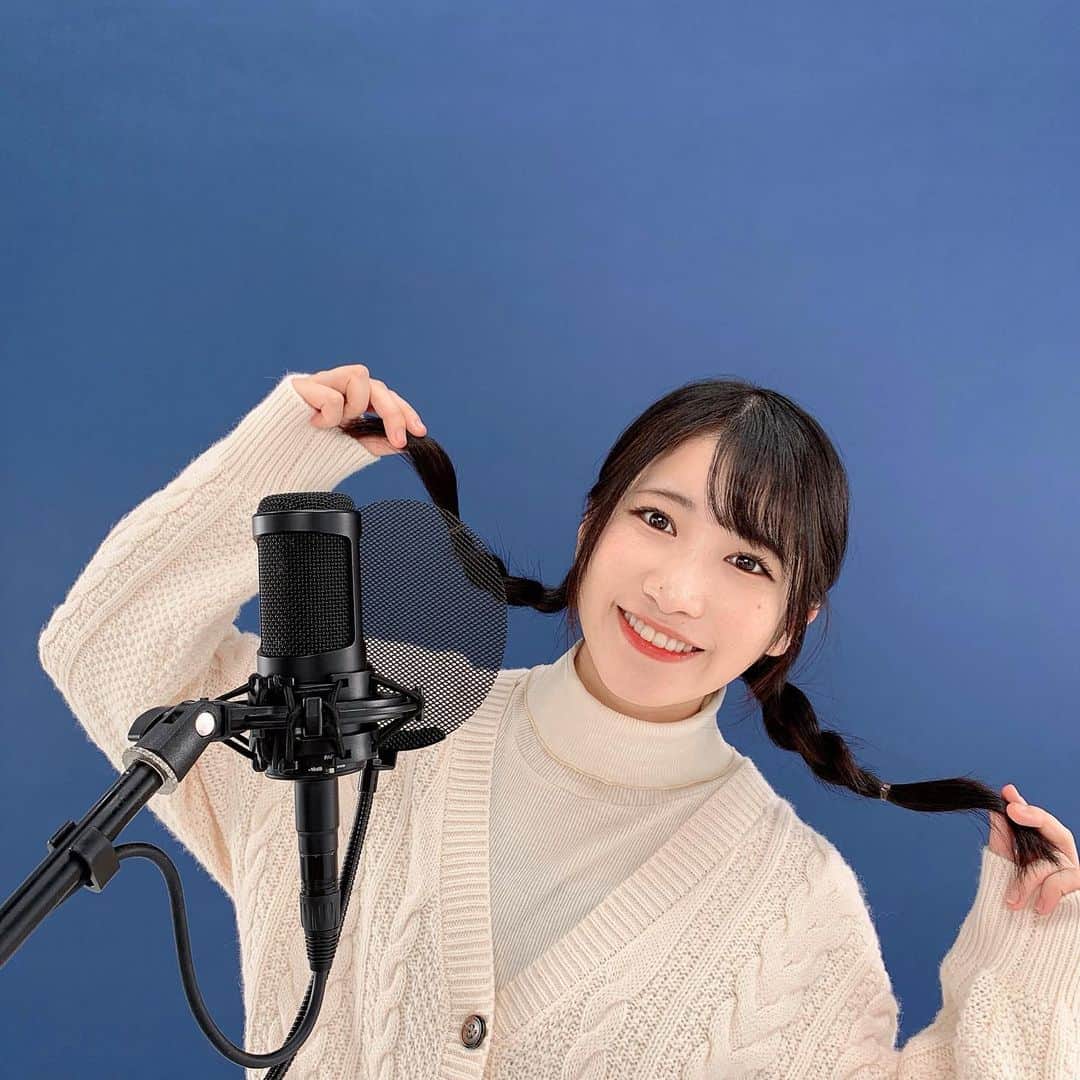 加藤一華のインスタグラム：「. ベテルギウス🌌  お気に入りの動画なんだ〜💫  #優里 #ベテルギウス #星の名前って #恐竜の名前みたいだよね🦕 #三つ編み #三つ編みアレンジ」