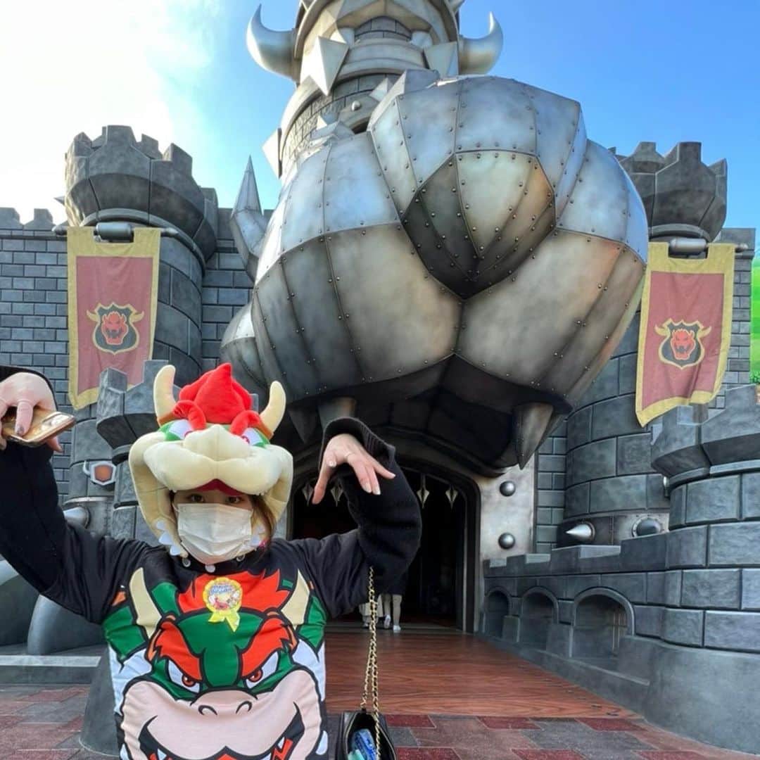 しばたあやなのインスタグラム：「2月たくさんありがとうございました🎉  🦖と🍳  #ユニバ #大阪 #誕生日女 #USJ #クッパ #ニンテンドーワールド  #ユニバーサルスタジオジャパン  #ぐでたま　(ギリ) #美容師の休日 #地元 #愛知」