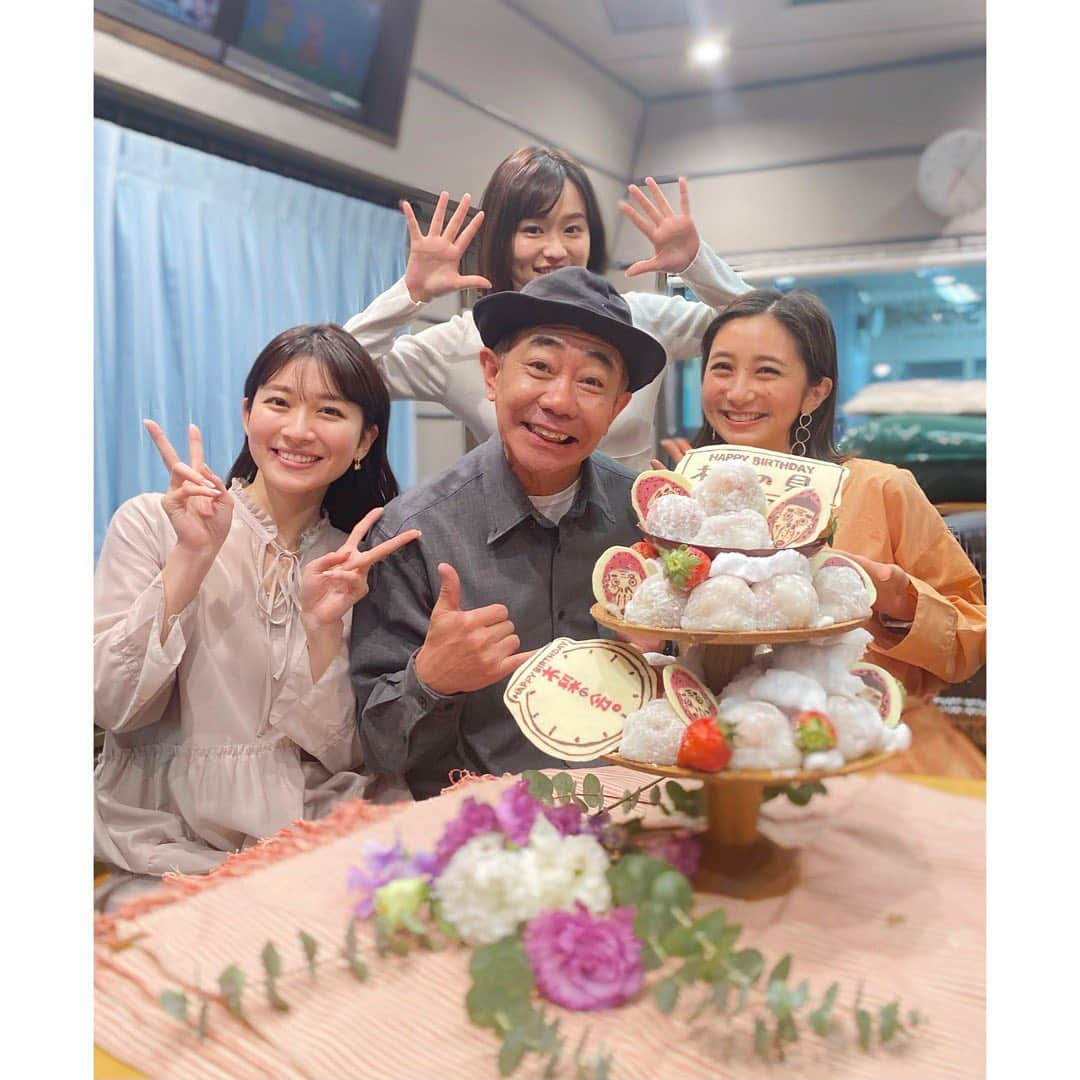 近藤夏子さんのインスタグラム写真 - (近藤夏子Instagram)「.   #木梨の会  ３月９日はノリさんお誕生日🍿 60歳までまもなく！ ということで、今日はTBSアナウンサー３人集合でした🧡 　 ぺちゃくちゃ楽しかった〜✨ ４月のフェスも楽しみです💛 　 いつも明るくて楽しくて優しくて 元気いっぱいのノリさん！ 大好きです❣️ 　 これからもどこまでも着いていきますーっ😆 　　　 ちなみに今日公開されたGYAO！ カメラマンしてます👀見てください〜！ ノリさんによる、ダイアンさんと世田谷ベースツアー✨ 所さん、お邪魔しました！ めちゃくちゃ憧れの世田谷ベース、かっこよすぎました！  　 #ノリさん #少し早めの #お誕生日 #おめでとうございます」3月5日 9時53分 - kondokako0804