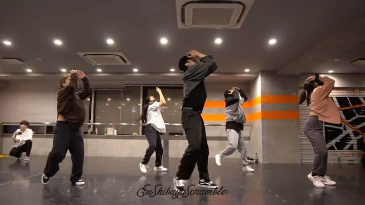 穴井隆文のインスタグラム：「My choreo🕺 ⁡ That's On You(Japanese Remix) / @sirup_insta  ⁡ #dance #choreography #sirup」