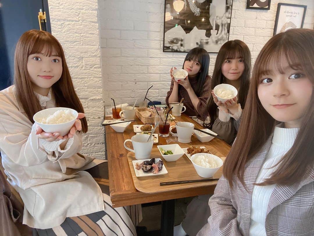 角ゆりあのインスタグラム：「♠♠♠ ・ ・ ・ お仕事の合間にちっちゃいもん米を食べにMR.&MRS.CAFEに行ったときの！とっても美味しかった！  2021/10/31」