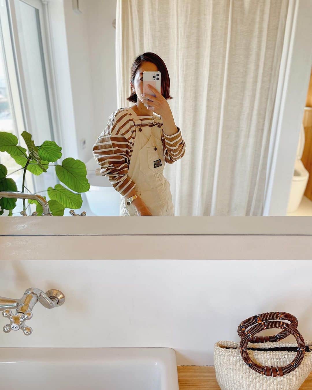 のインスタグラム：「⁡ ⁡ morning yoga  @_.iam.ayu._  ⁡ 良い週末を…🌛」