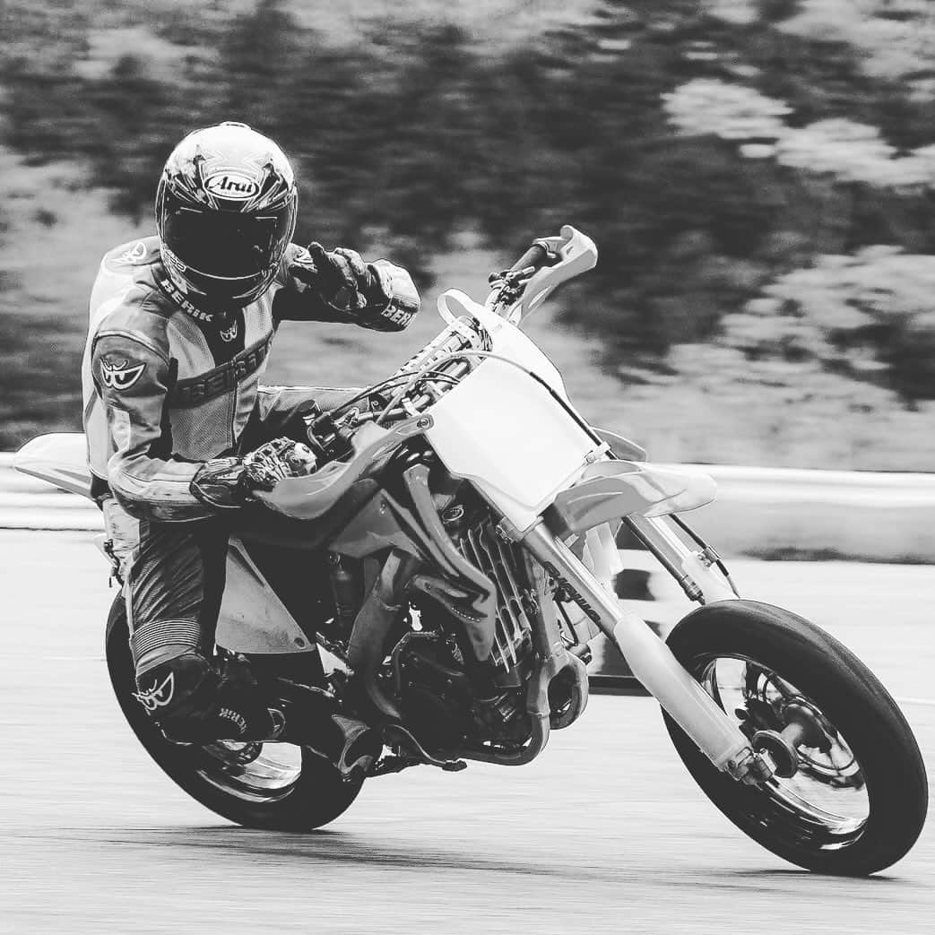 berikのインスタグラム：「BERIK user #berik #italy #racingsuit #circuit #bike #motard #honda #crf #crf250r #ベリック #レーシングスーツ #サーキット #バイク #モタード #ホンダ」