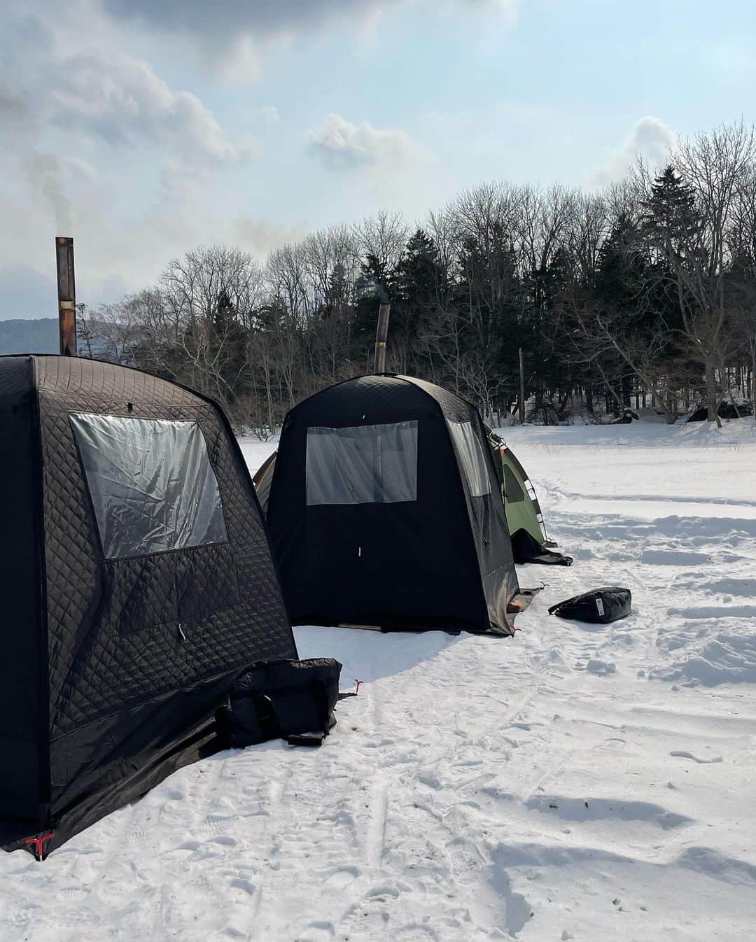 大川成美さんのインスタグラム写真 - (大川成美Instagram)「北海道でテントサウナ⛺️冬の湖 ． 人生を最高にする為に趣味は良い。 ． サウナが好きでここまで来たら 天国だった👼 ． YouTubeにアップしてます。 映像がすごくてたくさん再生していただいてます❤︎ ． ． #サウナ #サウナー #サウナ女子　#北海道 #大川成美　#なるなるーむ #youtube #水着#グラドル」3月5日 16時10分 - naru_coco