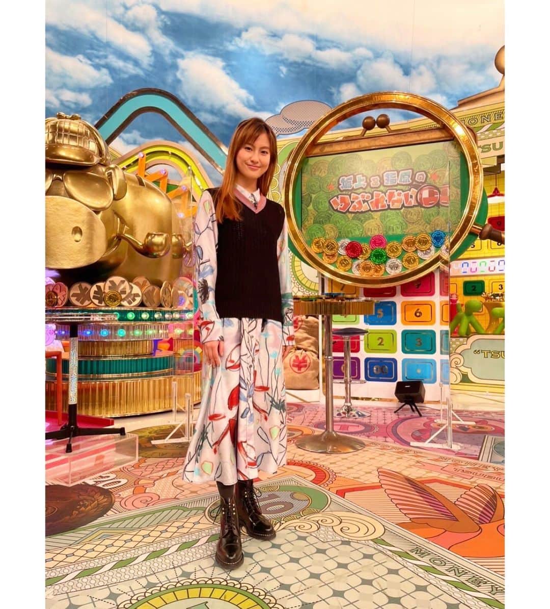 のインスタグラム：「🌟明日放送の 「#坂上と指原のつぶれない店 」に出演しました！ コロナ禍での苦労が沢山ある中で、 社員達と乗り越えようとする会社の姿に感動しました！  是非ご覧ください！  TBSにて明日（日曜）よる7時から放送です📺  dress&vest →@paulsmithjapan」