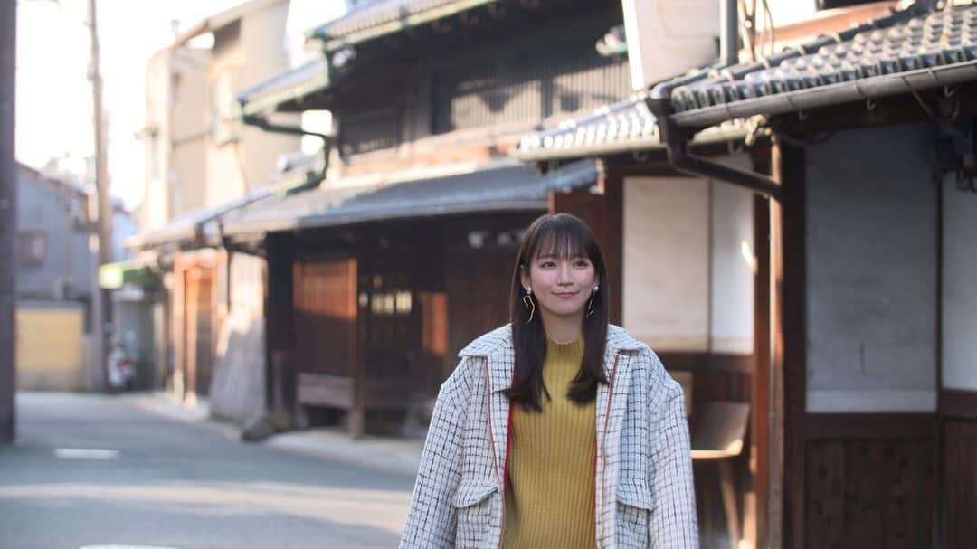 吉岡里帆（マネージャー）さんのインスタグラム写真 - (吉岡里帆（マネージャー）Instagram)「🦌 吉岡さんが普段ナレーションを担当している番組『奈良ふしぎ旅図鑑』のスペシャル番組で奈良旅をしてきました〜！🦌🦌🦌  奈良の美しい景色に人力車にグルメに宿にお土産に鹿たちに！今回も感激&感激といった感じで楽しい旅になっております☺️🌸  明日OAなのでぜひご覧くださいませ！🙌  -- BS-TBS 3/6 12:30-13:00 吉岡里帆と行く！至福の“ならまち”旅 奈良ふしぎ旅図鑑スペシャル --  #奈良ふしぎ旅図鑑」3月5日 21時03分 - rihoyoshioka_mg