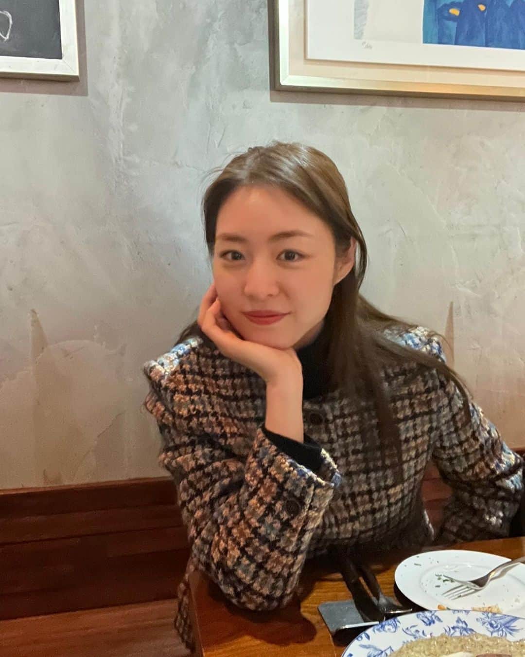 イ・ヨニのインスタグラム：「흔들림이 좋앙🙂」