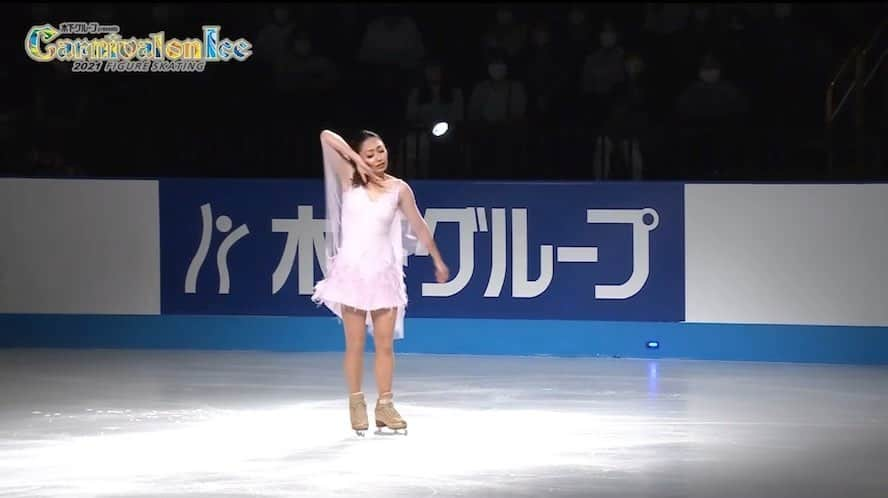 安藤美姫のインスタグラム：「Please   No more WARS… No more hurts… No more tears… No more to lose love… It’s enough…  What I can do as a skater is that skate with my heart to you all…🇺🇦 with love…  何もできない無力さ… 悲しさ… 涙する姿はもう見たくない… 少しでもこの想いが届きますように…  世界が平和で溢れましように…  スケーターとして届けられるもの…  “Let is be”  #nowar  #nomorewar  #standwithukraine  #prayforukraine」