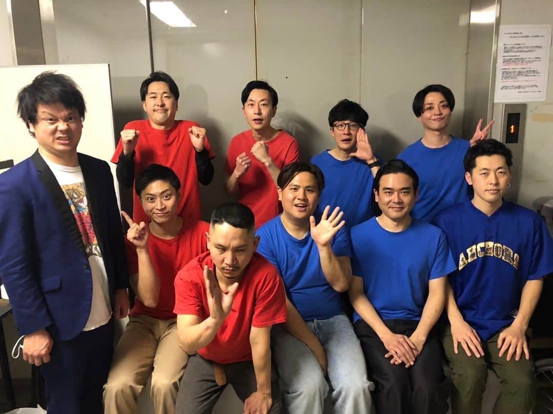 池田真一さんのインスタグラム写真 - (池田真一Instagram)「ダブルアートのLet's enjoy Liveありがとうございました！  やっぱり29期さんとライブやるの楽し過ぎる😄  後、4時間はやりたかったです！  二度と見れないコーナーもあります！  最後の下村さんの広木さんのゲームで子安さん興奮して鼻血出てました！ 配信買ってください！」3月5日 22時35分 - wartdebu