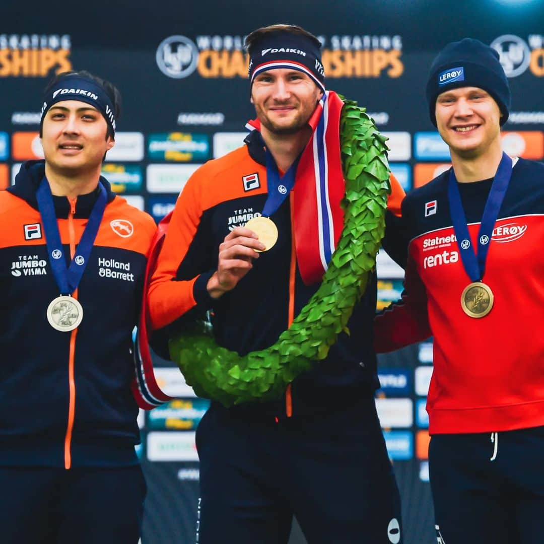 開フェルバイのインスタグラム：「🥈🥉Not bad🤏 Congratz to my other bros!  #isuworldsprint #teamjumbovismaice」