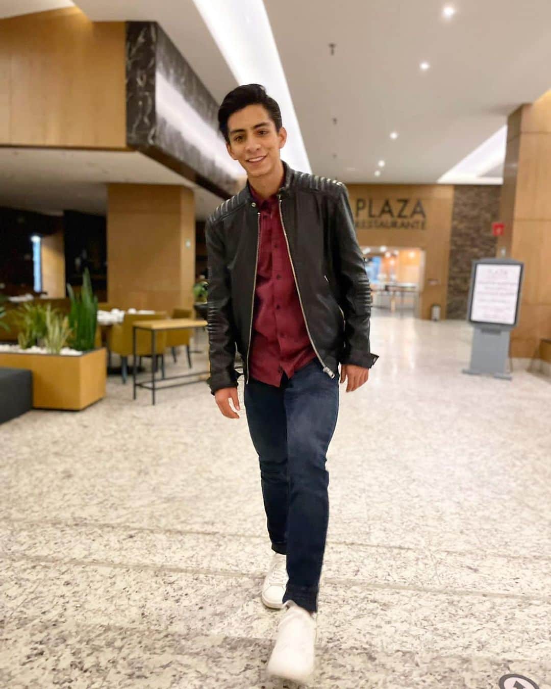 Donovan Carrillo Suazoのインスタグラム：「El viernes pasado tuve la oportunidad de disfrutar una comida riquísima en @hotelgpreforma Si necesitas hospedarte en un punto estratégico de la CDMX es una excelente opción.」