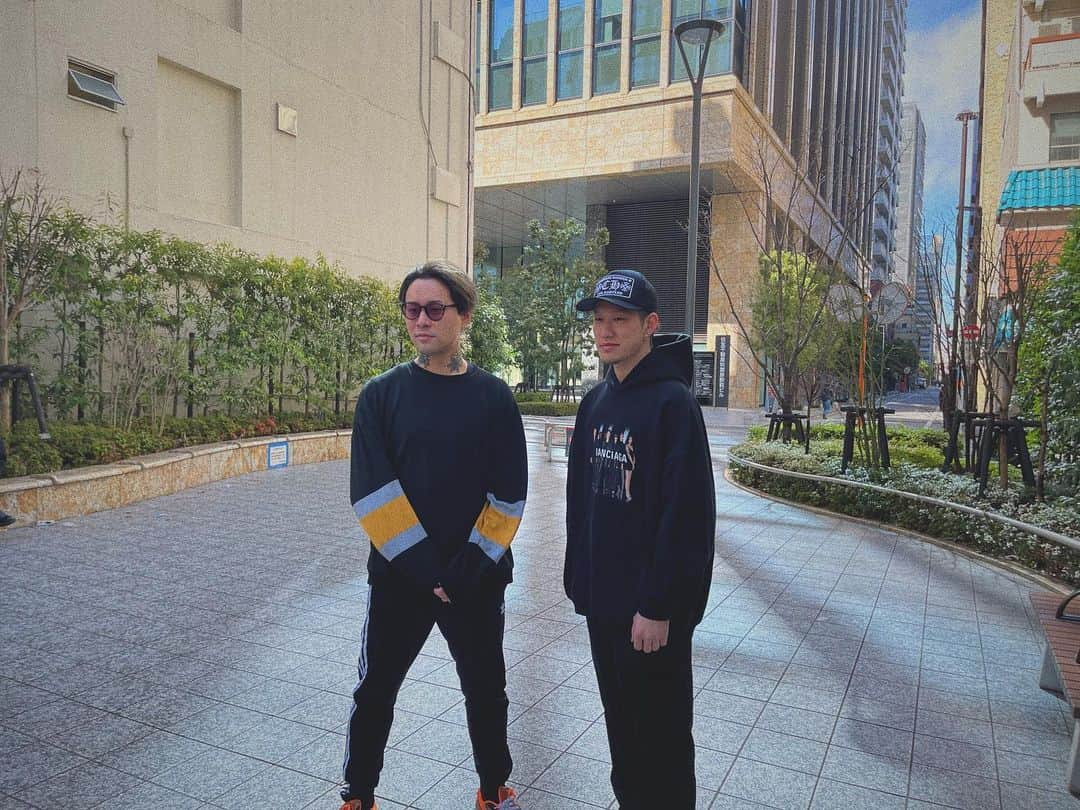 西浦颯大さんのインスタグラム写真 - (西浦颯大Instagram)「久保田覚さんに正しいバットの使い方教えてきました🔥  めちゃめちゃいい方でした😊  コラボありがとうございました！  #久保田覚 #ブレイキングダウン #YouTube #コラボ」3月6日 13時58分 - orix_125