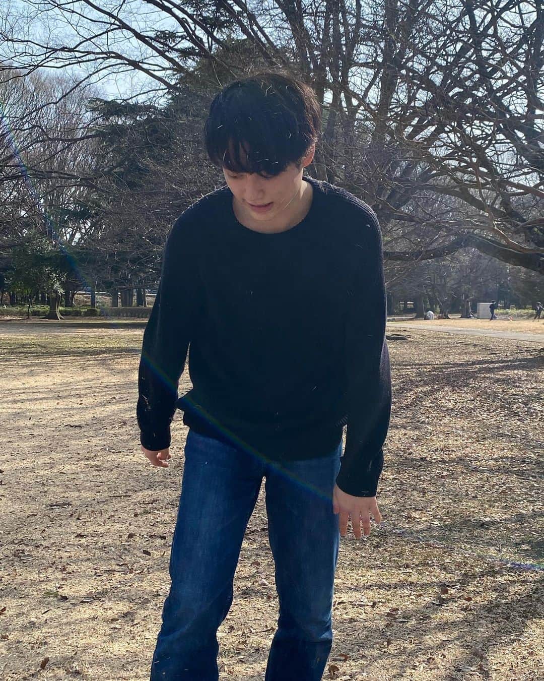 川合ルイのインスタグラム：「公園でギター練習した」