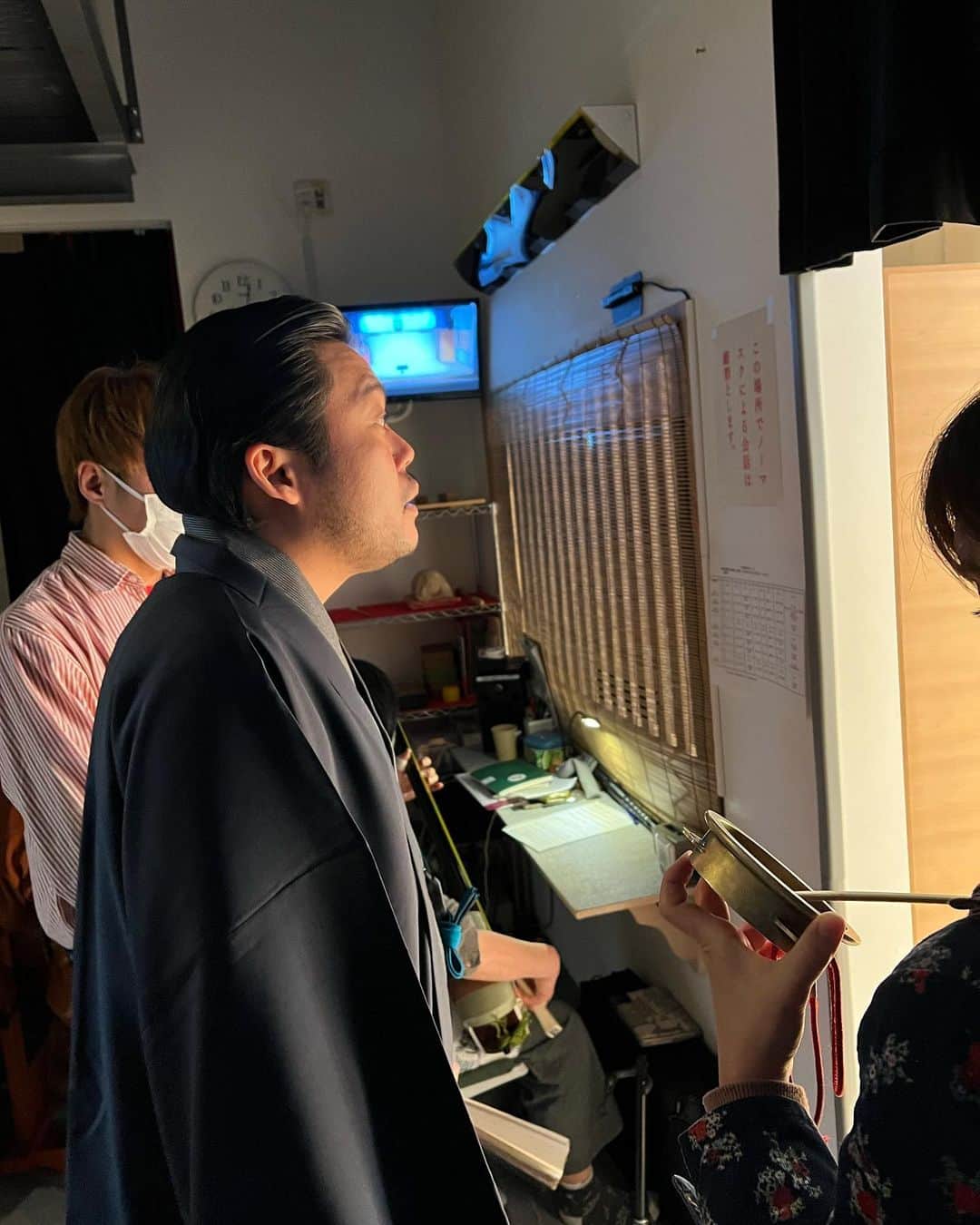 池田真一のインスタグラム：「異笑門ありがとうございました！ 喜楽館お客さんもいっぱいでいっぱい笑ってくれて最高過ぎた！ めちゃくちゃ楽しかった！ ほんでのむちゃんの落語が凄すぎた😆 舞台上も袖でも大御所の落語家さんにしか見えんかった😆 #河野今までお疲れさん」