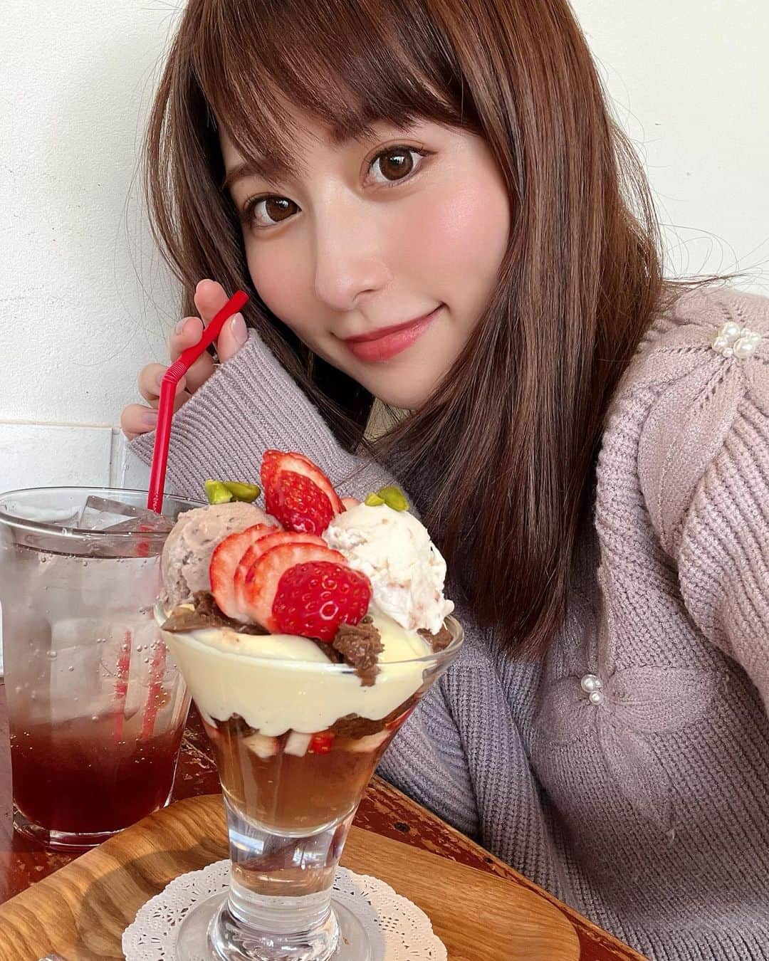 成瀬心美さんのインスタグラム写真 - (成瀬心美Instagram)「🍓 . . もう旬が終わってまうー😂 . フルーツって 本当に好きだなぁ。 . . マスクでこすれてて 鼻が赤くてスマソ🙌 . #strawberry #cafe #sweets #和パフェ #所沢 #所沢カフェ #いちご #🍓」3月6日 16時14分 - coco3ndazo