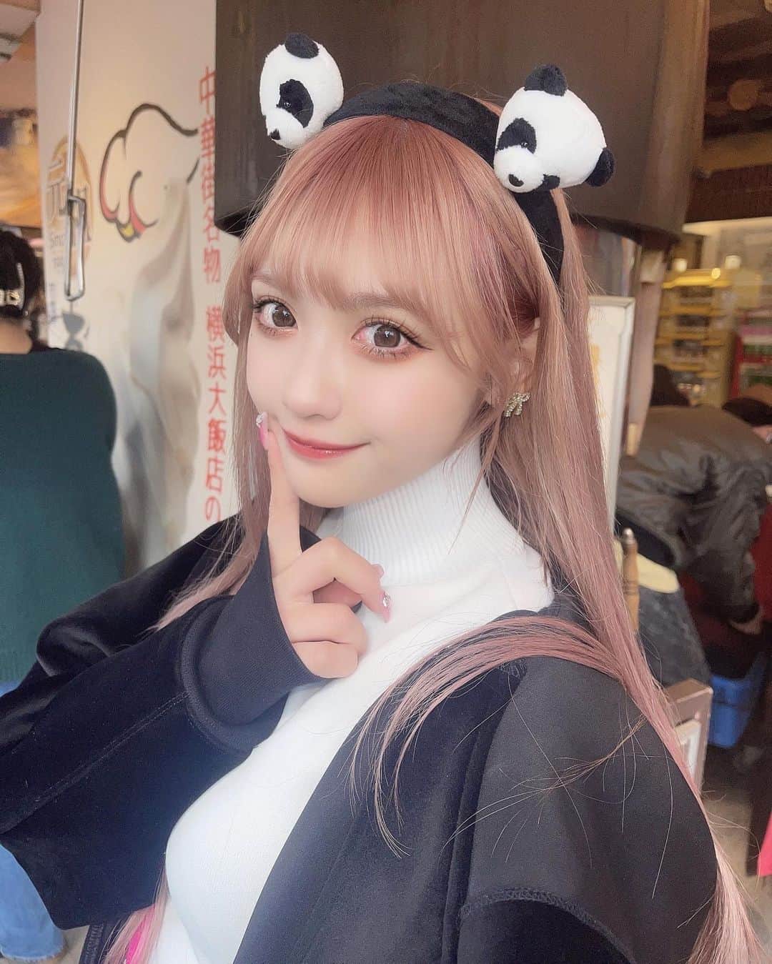 山本瑚々南のインスタグラム：「. すきになっちゃいな🐼！」