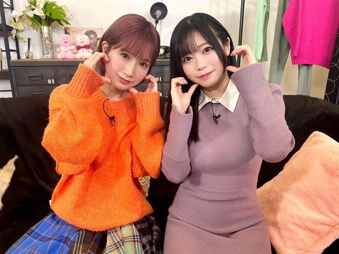 小島みなみさんのインスタグラム写真 - (小島みなみInstagram)「. . 実はクリスマスイブに 収録していた @kachikochitv 📺🎀 . ファンザで公開されました♡ YouTubeでは 予告編が観れるよ💃🌼 . . 芸人さんとのデートは すんごく楽しかったので ぜひ観てください🎈 . . . #バラエティー番組 #カチコチtv #デート」3月6日 20時15分 - kojima_minami_373