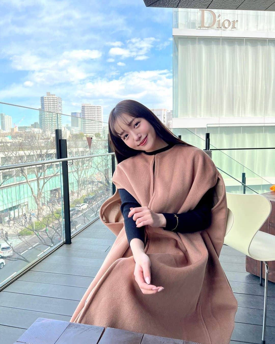 刈川くるみさんのインスタグラム写真 - (刈川くるみInstagram)「気持ちいい休日…☕️☀️💖  ちょっと大人の階段のぼったのか 苦手だったチャイが美味しくてハマってます  可愛すぎるコートは @lovan_official_ 🤎 春たくさん着よう…🤍  よし！明日からもまた頑張りましょうー！☺️❤️‍🔥  #私服 #centforce #gyreomotesando #表参道 #カフェ #表参道カフェ #セントフォース」3月6日 20時21分 - kurumi_karikawa
