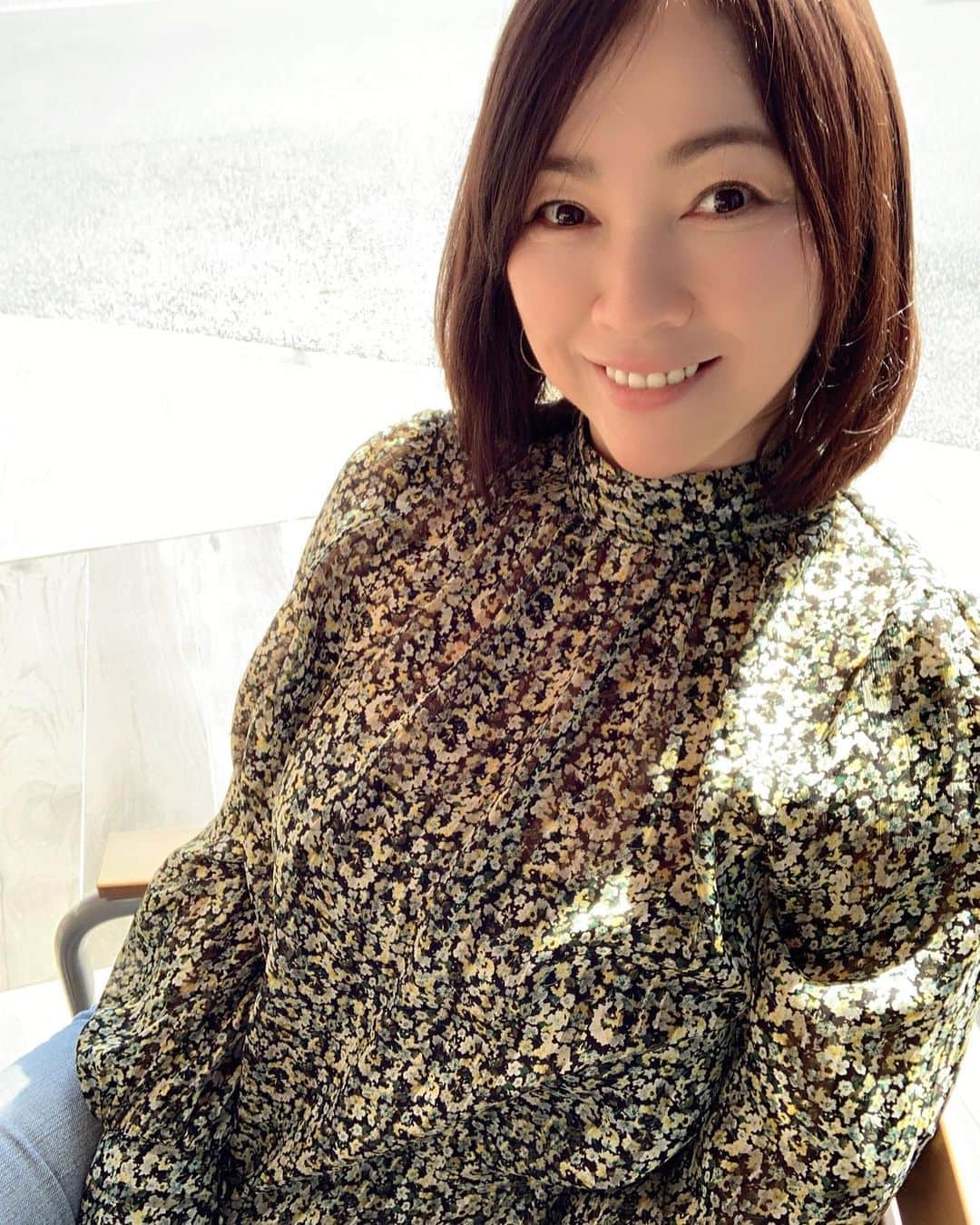 田中悦子さんのインスタグラム写真 - (田中悦子Instagram)「娘とスタバで❣️  さくらストロベリー白玉フラペチーノを飲んだ🥰🌸  さて、お仕事行ってきますか❣️  #スタバ #さくらストロベリー白玉フラペチーノ  #今週もよろしくお願いします」3月7日 12時34分 - etsuko.reborn25