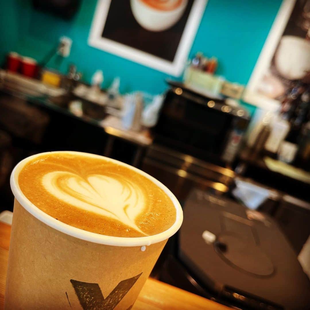 祖父江大輔のインスタグラム：「#coffeeshop  #coffeestand  #espresso  @yandmarket  @yositaca_okubo @yandcoffee」