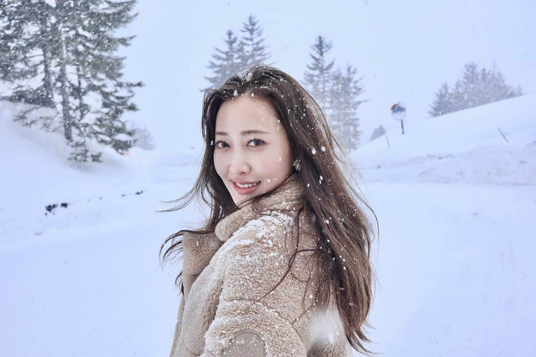 佐達ももこさんのインスタグラム写真 - (佐達ももこInstagram)「はじめてのトマム❄️  本格的な冬の北海道もはじめて！  どこを見渡しても一面の銀世界です☃️  #トマム#北海道#北海道旅行#tomamu#hokkaido」3月7日 20時27分 - sadamomodayo