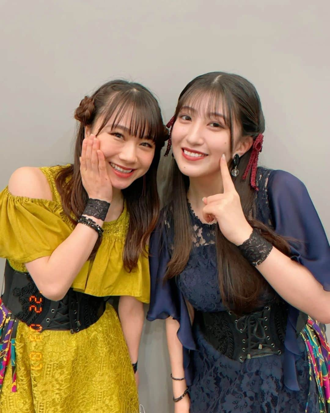 石田亜佑美さんのインスタグラム写真 - (石田亜佑美Instagram)「@akane__haga.official . . あかねちんがはたち…🥺🧡 本当におめでとう～～～ . . 素敵な1年になりますように🍀 . . . 2022.3.7 . #羽賀朱音 #20歳 #つやつや #艶肌 #本当に綺麗 #憧れ #かわいい女の子です #あかねちん #はたち #おめでとう#morningmusume22 #モーニング娘22 #石田亜佑美」3月7日 21時21分 - ayumi_ishida.official