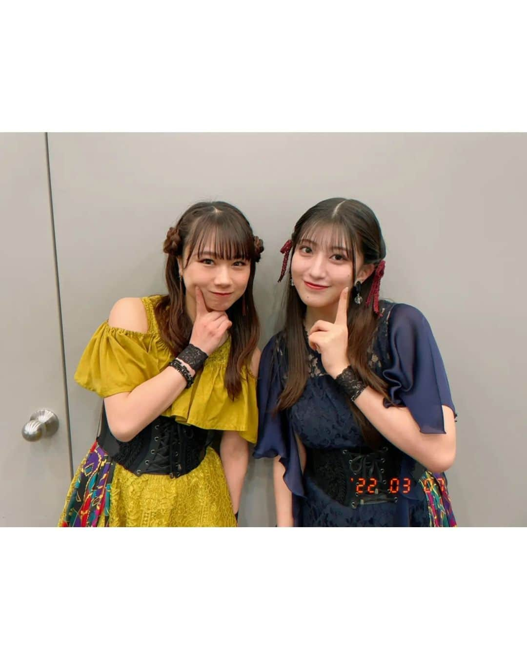 石田亜佑美さんのインスタグラム写真 - (石田亜佑美Instagram)「@akane__haga.official . . あかねちんがはたち…🥺🧡 本当におめでとう～～～ . . 素敵な1年になりますように🍀 . . . 2022.3.7 . #羽賀朱音 #20歳 #つやつや #艶肌 #本当に綺麗 #憧れ #かわいい女の子です #あかねちん #はたち #おめでとう#morningmusume22 #モーニング娘22 #石田亜佑美」3月7日 21時21分 - ayumi_ishida.official