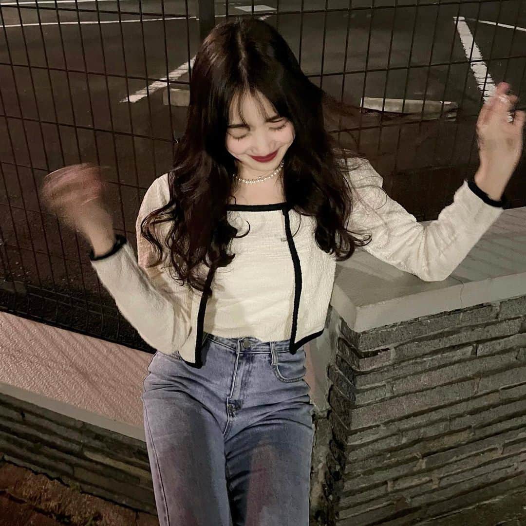のインスタグラム：「캭캭🤍⸝⸝> ̫ <⸝⸝」