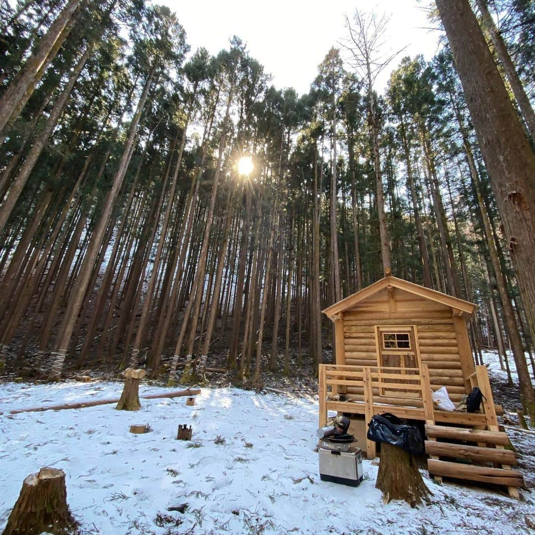 ダイキさんのインスタグラム写真 - (ダイキInstagram)「あばれる山に初入山🗻 正直、アウトドアが苦手で何度も断ってしまっていたけど覚悟決めて行きました... でもあばれるさんの作るキャンプ飯がとても美味しくて感動しました🥺 #あばれる山 #キャンプ #キャンプ飯」3月7日 21時59分 - daiki_sugiura0619