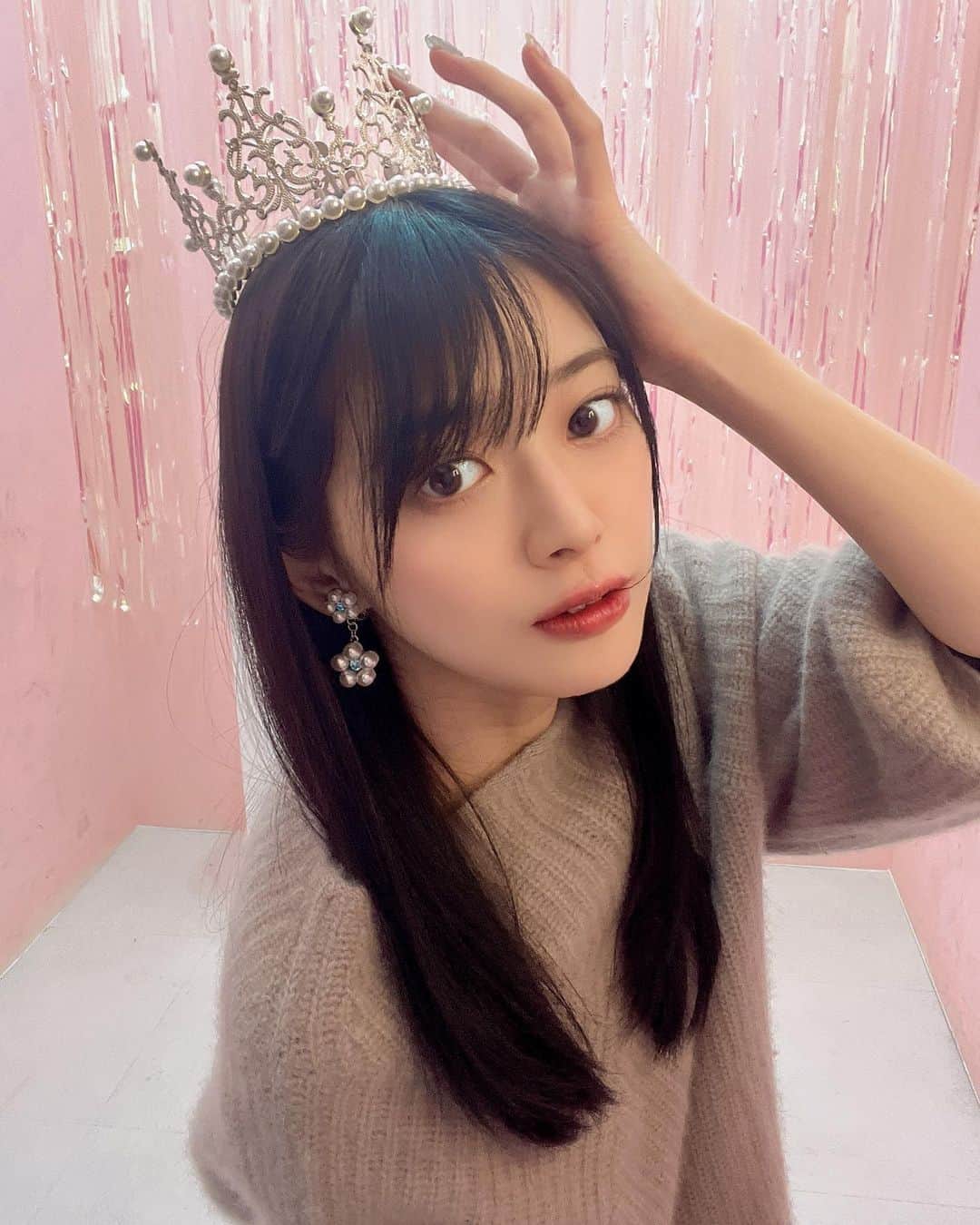 藤田いろはのインスタグラム：「きみの推しになれますか👸✨」