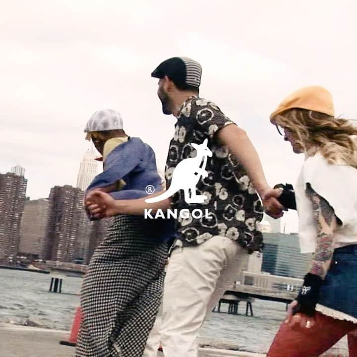 更井真理のインスタグラム：「New Work🛼🔥 @kangol_headwear @kangol with RollerSkate Fun Team @kendramorris @na.asia_ @johnnyburgosmusic @navywavy Fun Shoot!  Director/Photographer : @saraimari724  DP/Editor : @kaochengkai Music : @jeremypagemusic  Hair : @erinpiperherschleb  Makeup : @ayaka_nihei  Photo Team : @scottquintavalle @emmanuel_rosario  @lgrepresents  #Kangol #kangolhat #RollerSkate #SARAIMARI」