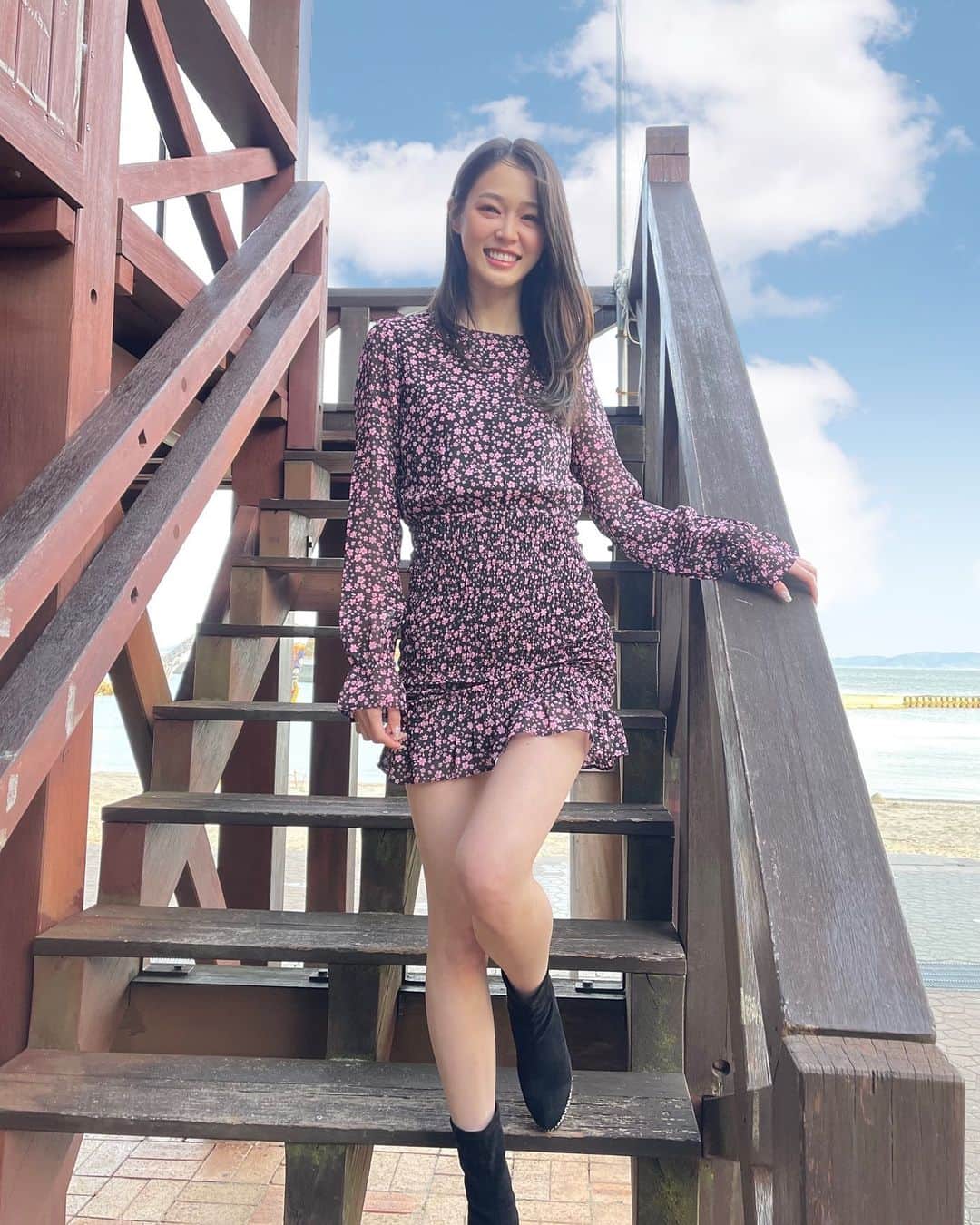 橘香恋のインスタグラム：「おはようございます🥰 ⁡ 前回の投稿に イイネとコメントありがとうございます💗 ⁡ ⁡平日は夜9時までにベッドに入るけど ⁡そこから全然寝られないっ✨ ⁡ ⁡すぐ寝れる方法 ⁡本当に知りたいっ❕❕❕ ⁡ ⁡ ⁡ ⁡ ⁡ ⁡ ⁡ ⁡ ⁡ ⁡ ⁡ ⁡ ⁡」
